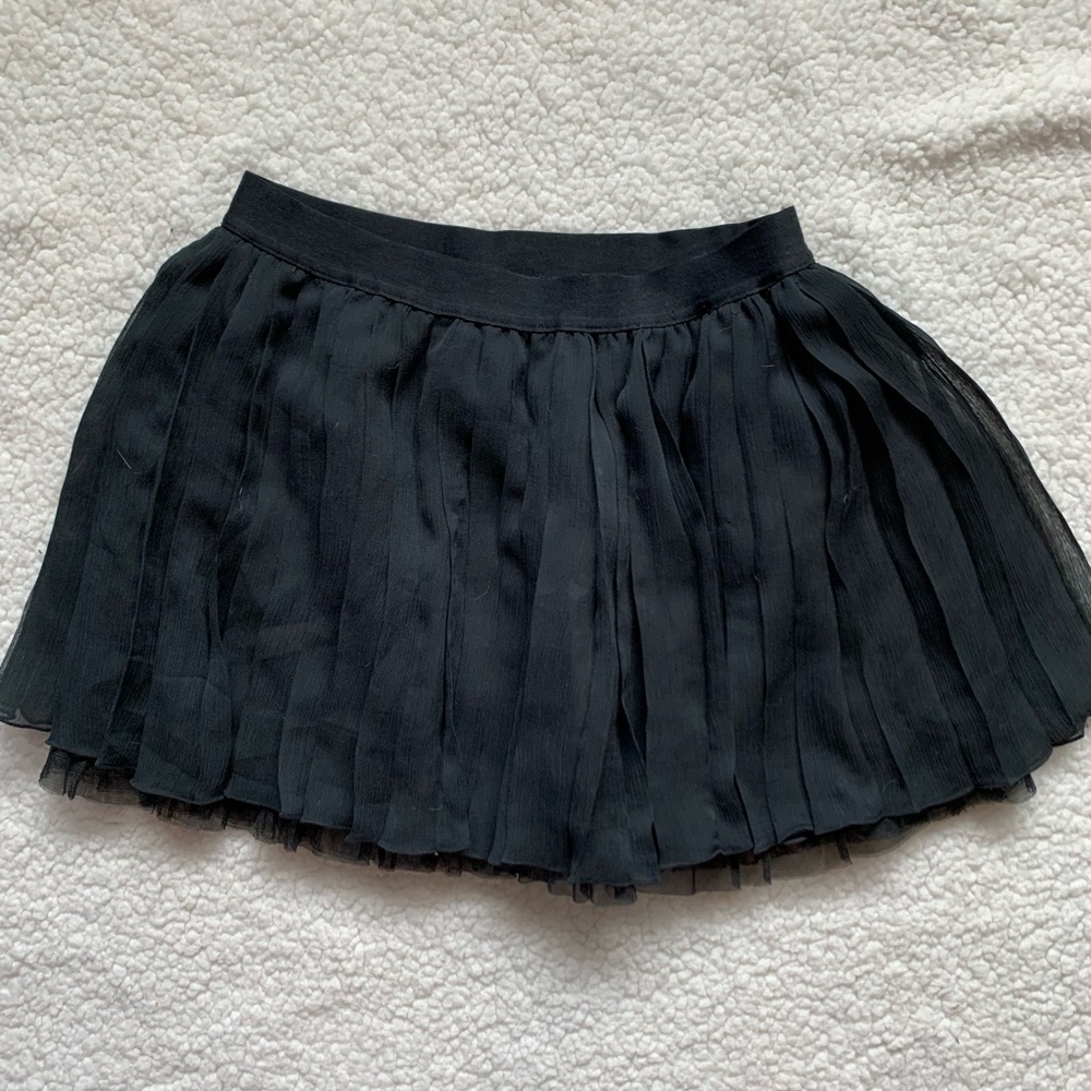 Girls black lined pleated skirt Cherokee size 10/12